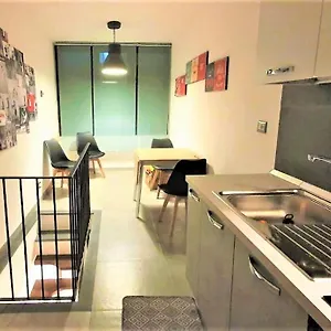 center-living-apartment.sicilyhotelsitaly.net/